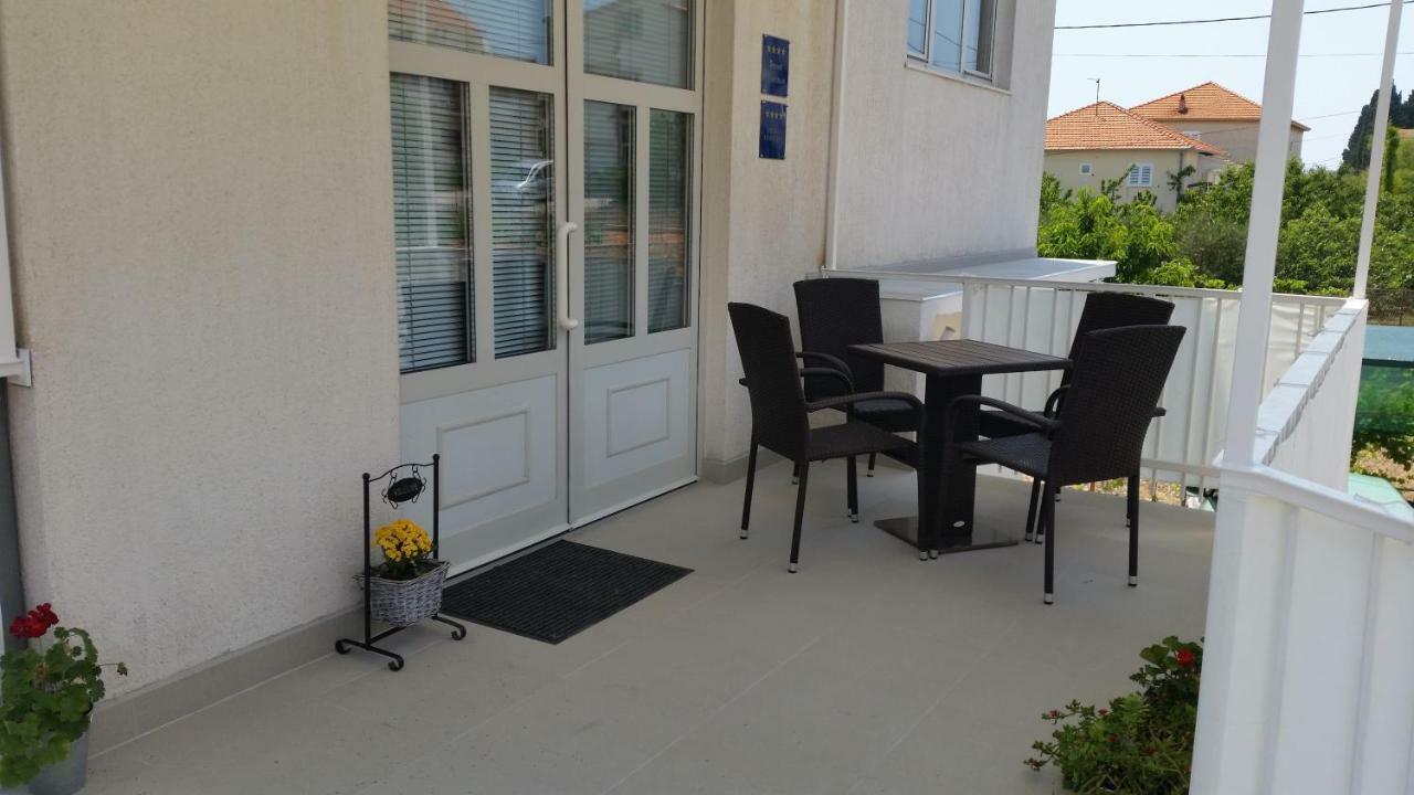 Apartments Sanja Trogir Exterior photo